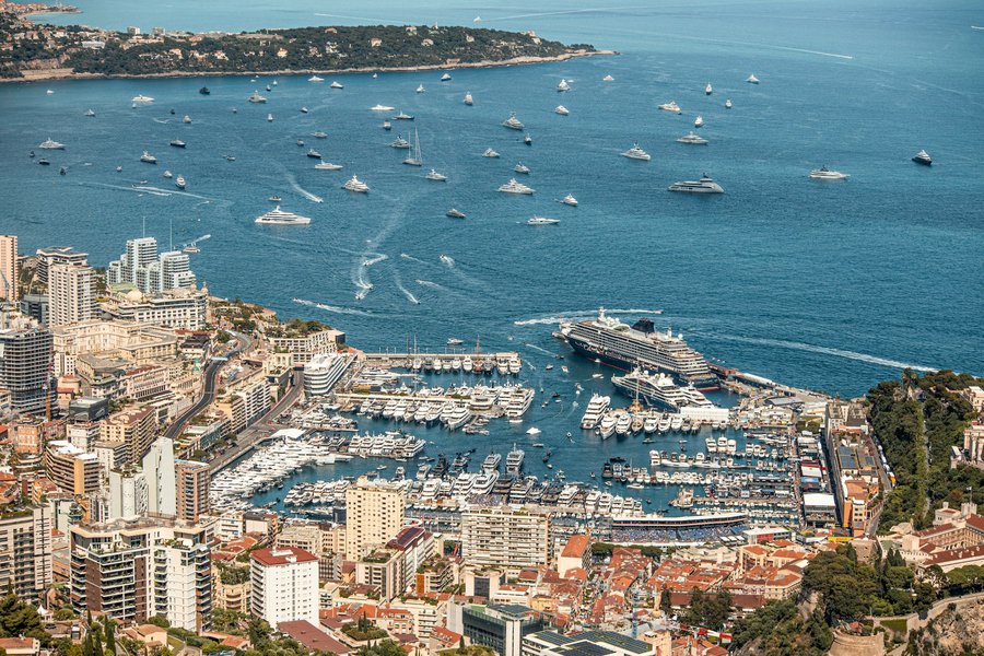 Monaco en été — zone de livraison Loc’Air